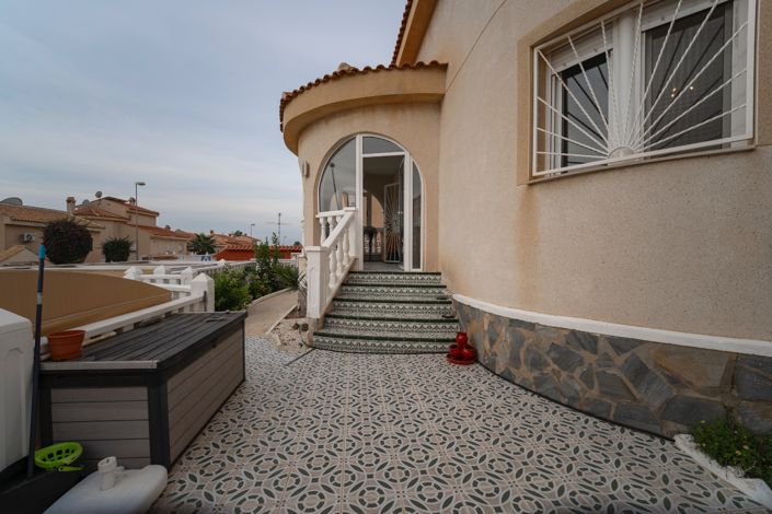 Image No.27-2 Bed Villa for sale