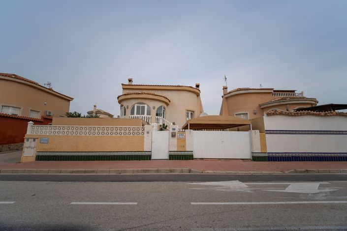 Image No.37-2 Bed Villa for sale