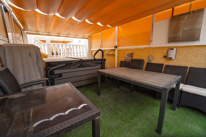 Image No.38-2 Bed Villa for sale