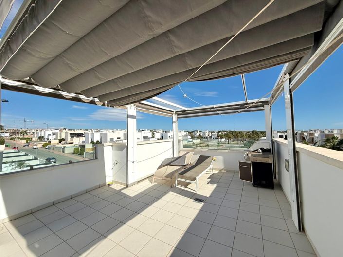 Image No.18-3 Bed House for sale