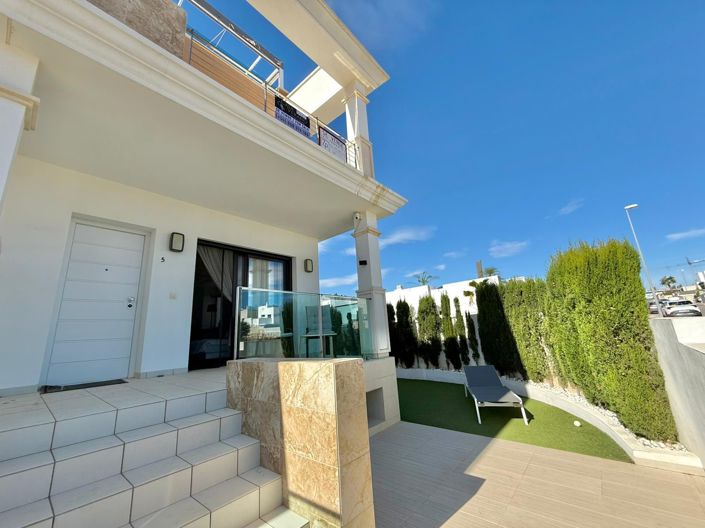 Image No.28-3 Bed House for sale