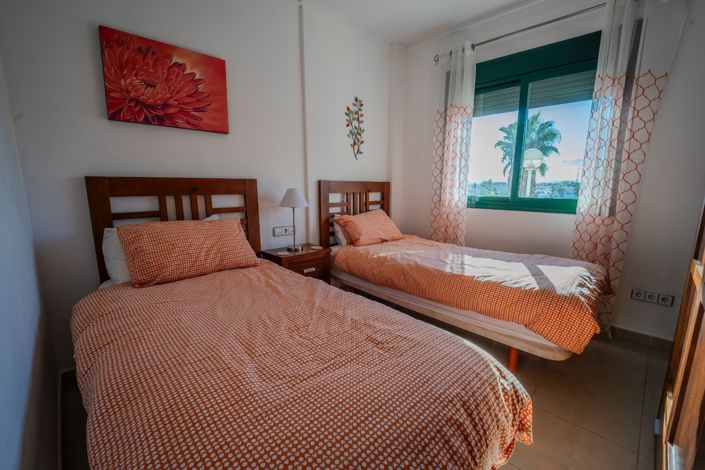 Image No.18-3 Bed Townhouse for sale