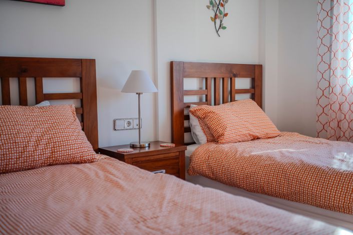 Image No.19-3 Bed Townhouse for sale