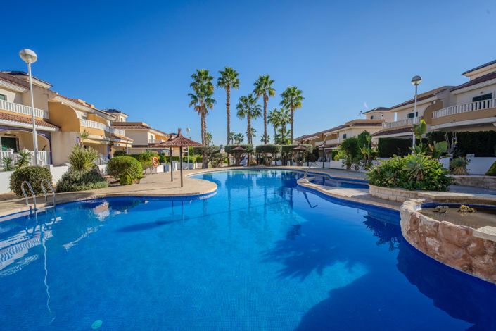 Image No.3-3 Bed Townhouse for sale