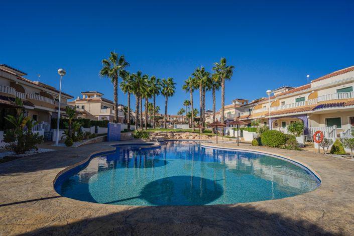 Image No.43-3 Bed Townhouse for sale