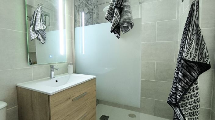 Image No.12-2 Bed Apartment for sale