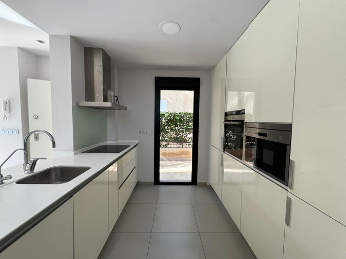 Image No.2-3 Bed Villa for sale