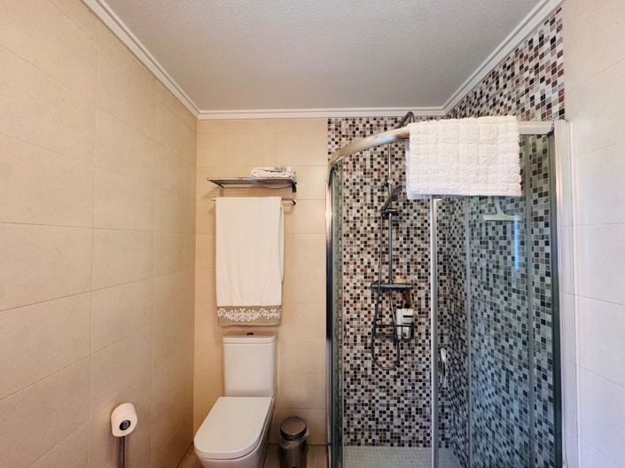 Image No.29-3 Bed Villa for sale