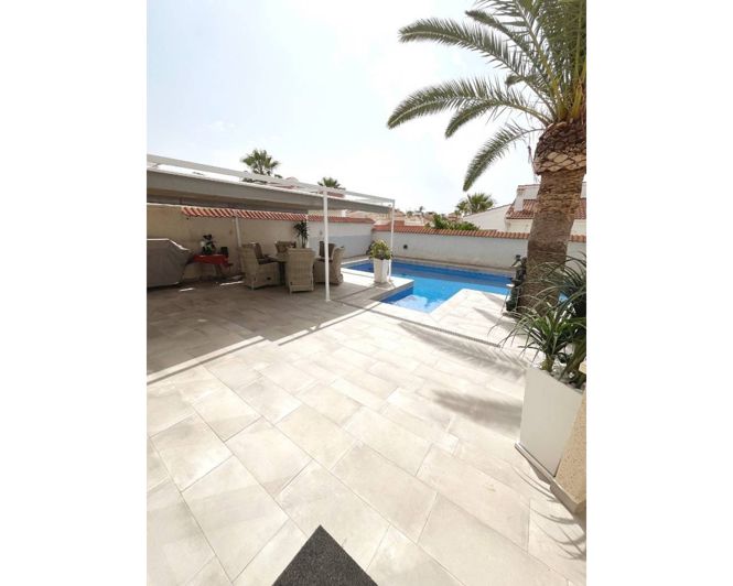 Image No.8-3 Bed Villa for sale