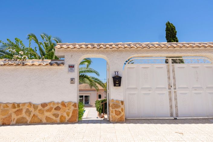 Image No.18-3 Bed Villa for sale