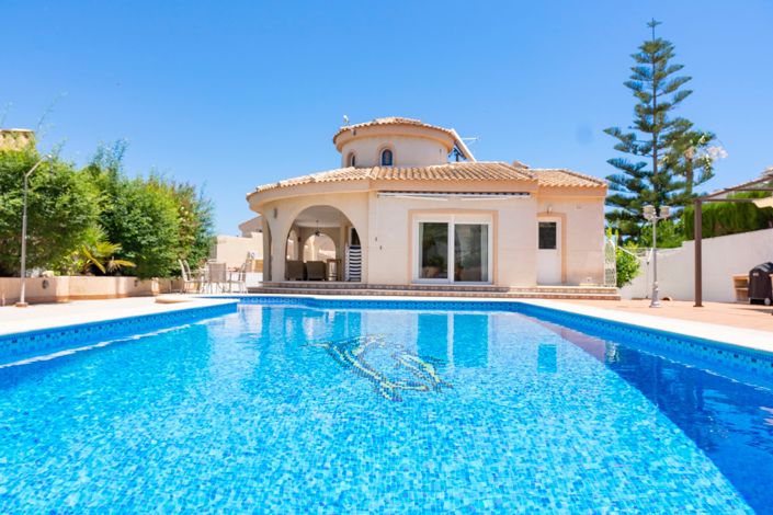 Image No.4-3 Bed Villa for sale