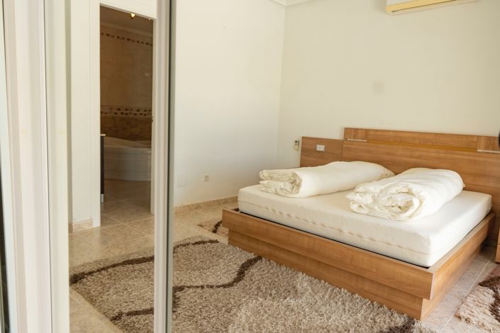 Image No.41-3 Bed Villa for sale