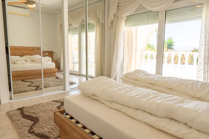 Image No.43-3 Bed Villa for sale