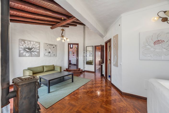 Image No.18-5 Bed Villa for sale