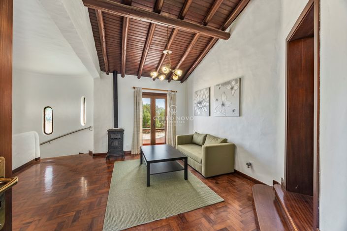 Image No.20-5 Bed Villa for sale