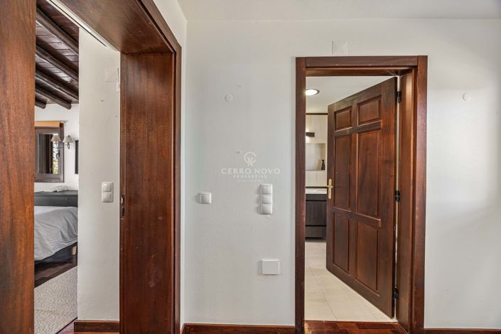 Image No.25-5 Bed Villa for sale