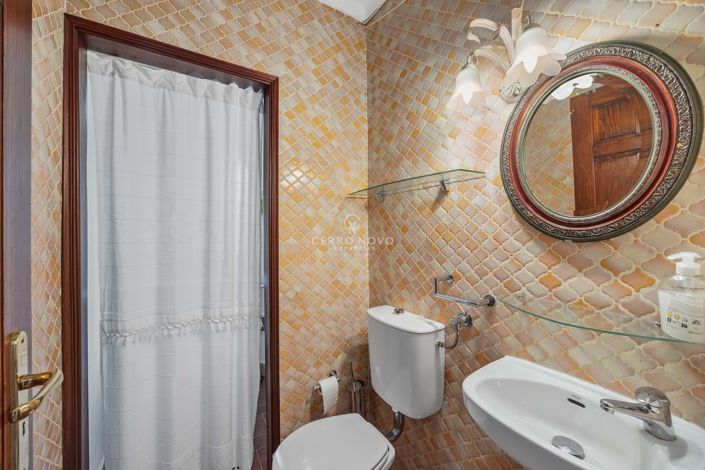 Image No.16-5 Bed Villa for sale