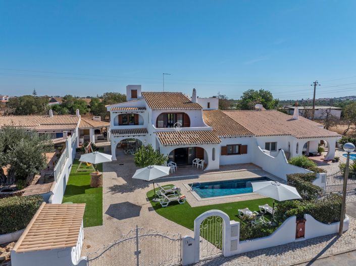 Image No.48-5 Bed Villa for sale