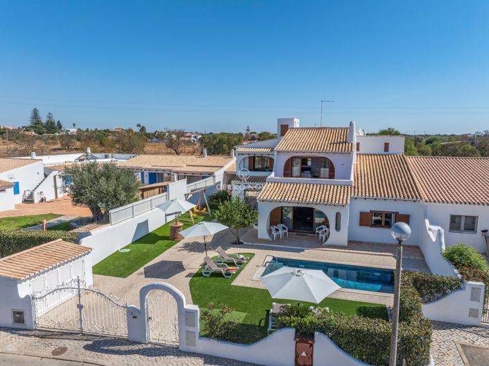 Image No.49-5 Bed Villa for sale