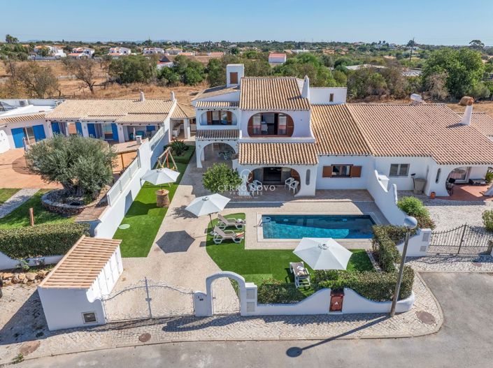 Image No.51-5 Bed Villa for sale