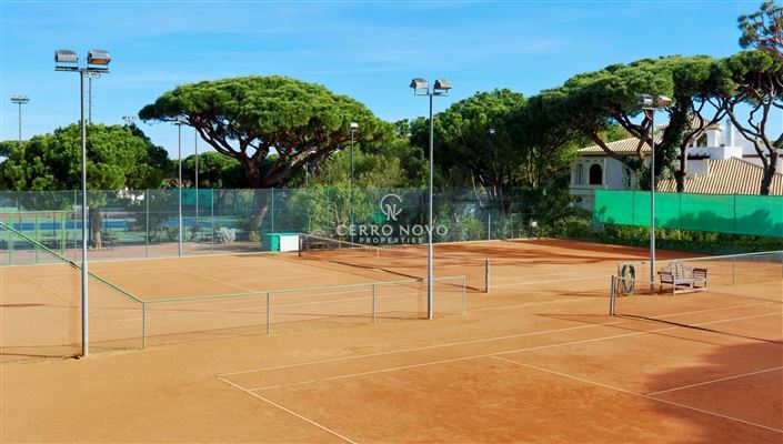 Image No.9-3 Bed Apartment for sale