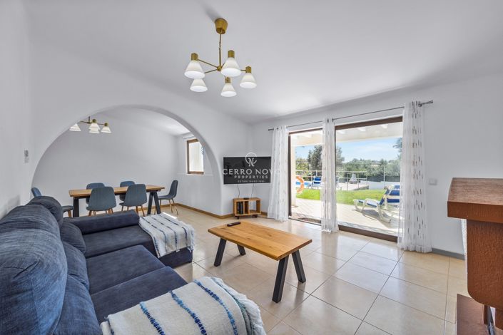 Image No.3-4 Bed Villa for sale