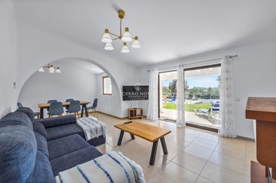 2419-217292-d4a7072701644bd18f6c9ffe77b802fa4