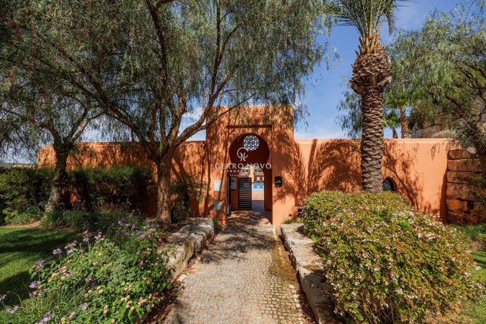 Image No.26-3 Bed Apartment for sale