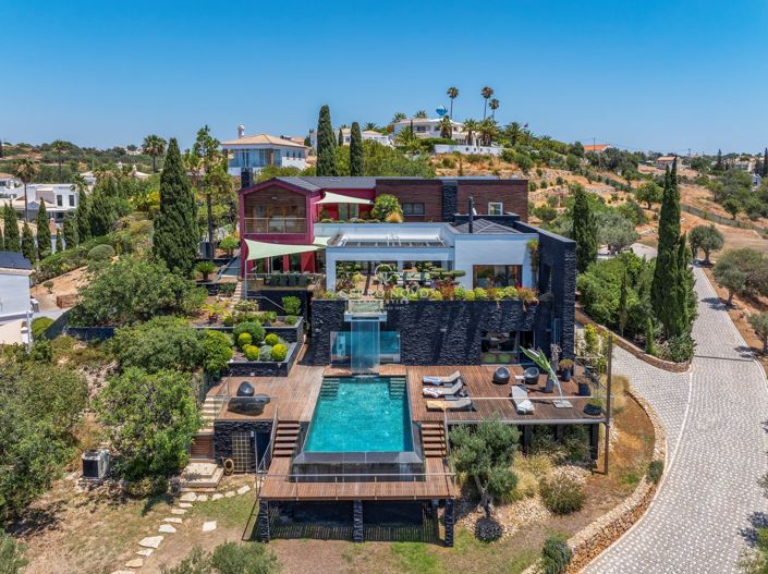 Image No.1-4 Bed Villa for sale