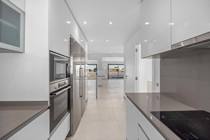 Image No.11-5 Bed Villa for sale