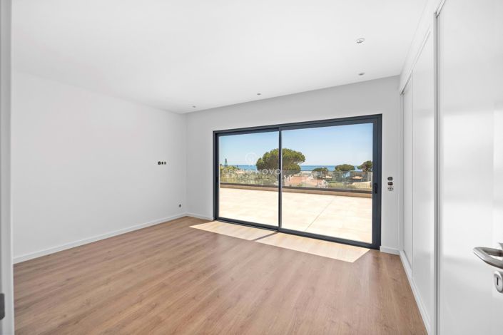 Image No.19-5 Bed Villa for sale