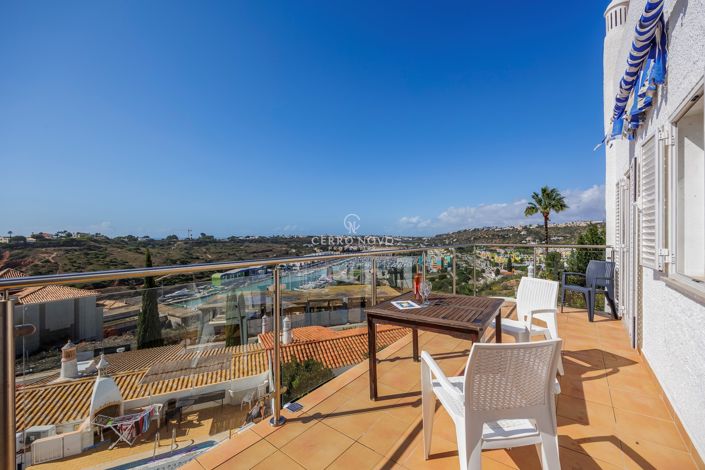 Image No.6-3 Bed Villa for sale