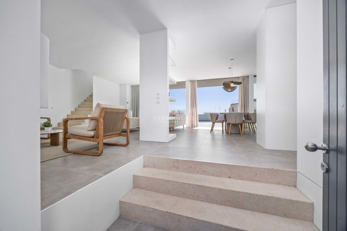 Image No.12-3 Bed Townhouse for sale