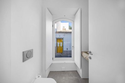 2419-338792-d4a7072701644bd18f6c9ffe77b802fa4