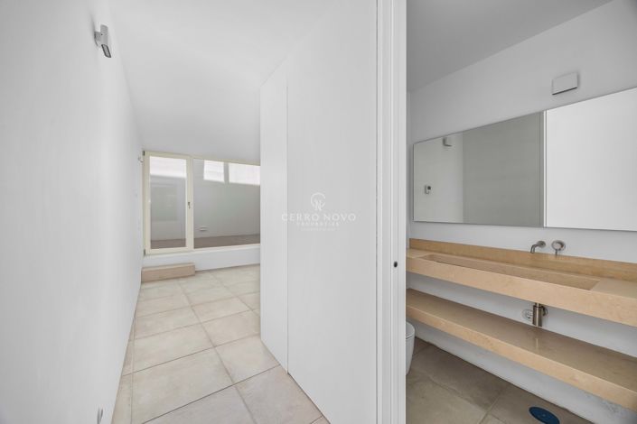 Image No.19-5 Bed Villa for sale