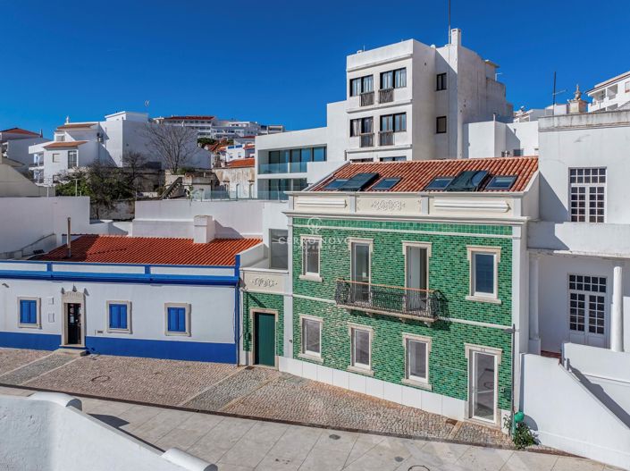 Image No.2-5 Bed Villa for sale