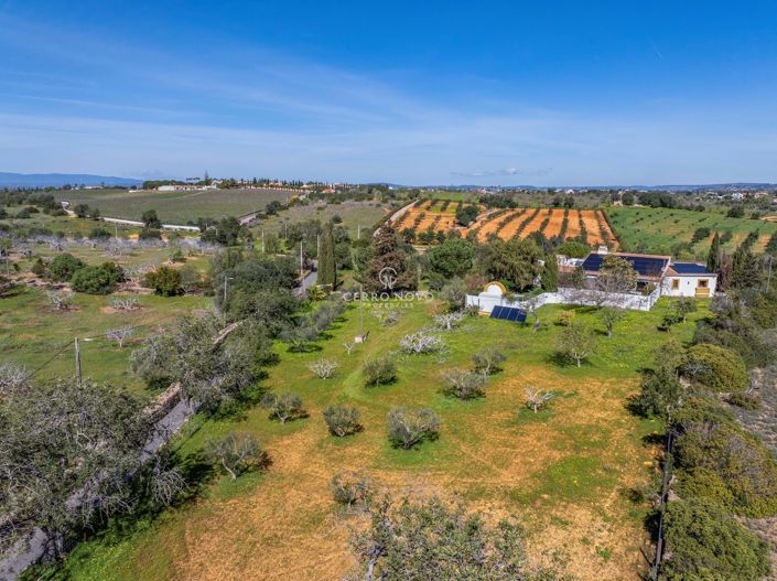 Image No.26-3 Bed Villa for sale