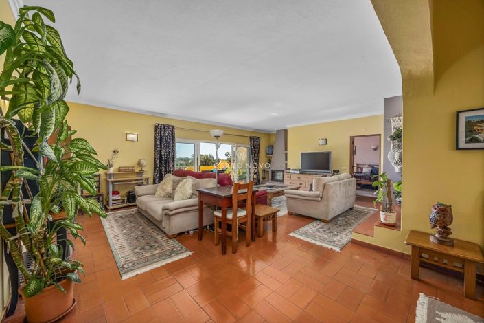 Image No.10-6 Bed Villa for sale