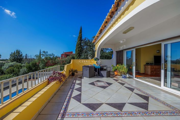 Image No.11-6 Bed Villa for sale