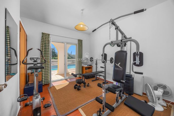 Image No.17-6 Bed Villa for sale