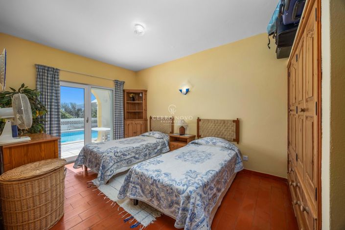 Image No.18-6 Bed Villa for sale