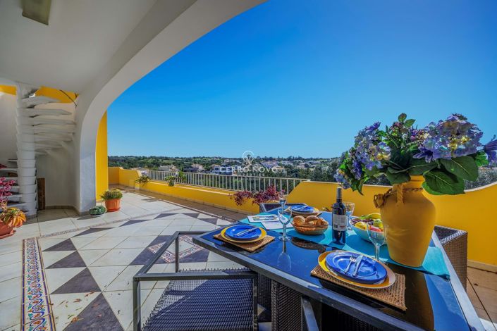 Image No.3-6 Bed Villa for sale