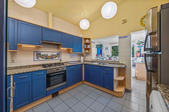 Image No.5-6 Bed Villa for sale