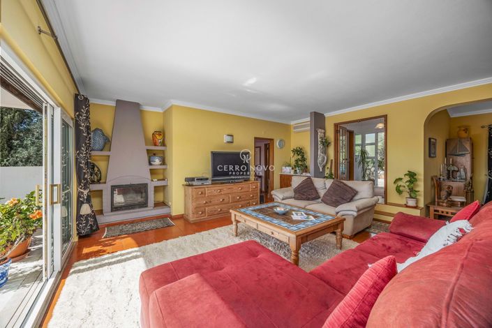 Image No.8-6 Bed Villa for sale