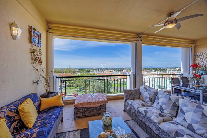 Image No.10-3 Bed Apartment for sale