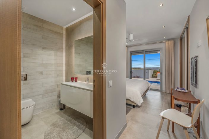 Image No.33-4 Bed Villa for sale