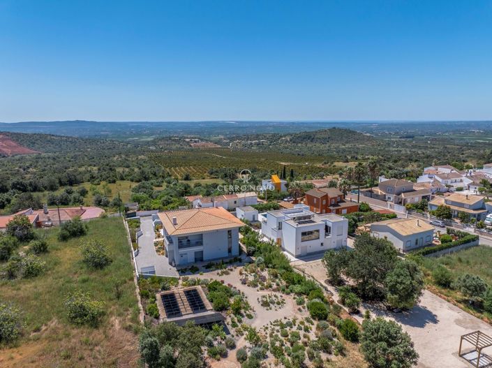 Image No.6-4 Bed Villa for sale