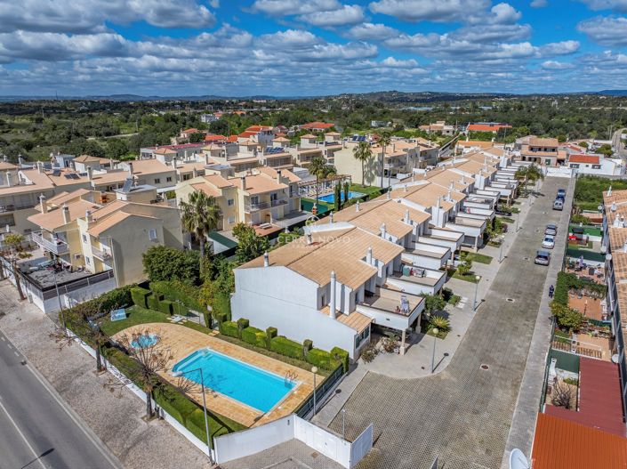 Image No.6-4 Bed Townhouse for sale