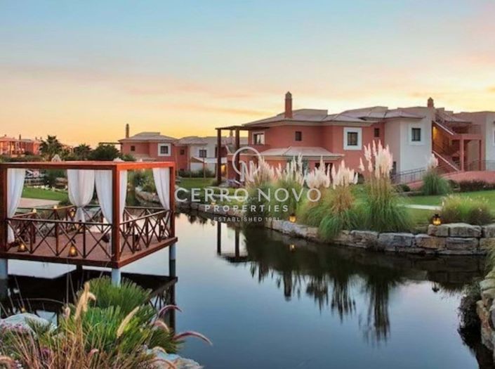 Image No.14-2 Bed Townhouse for sale