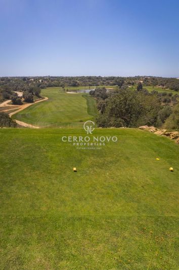 Image No.11-2 Bed Townhouse for sale